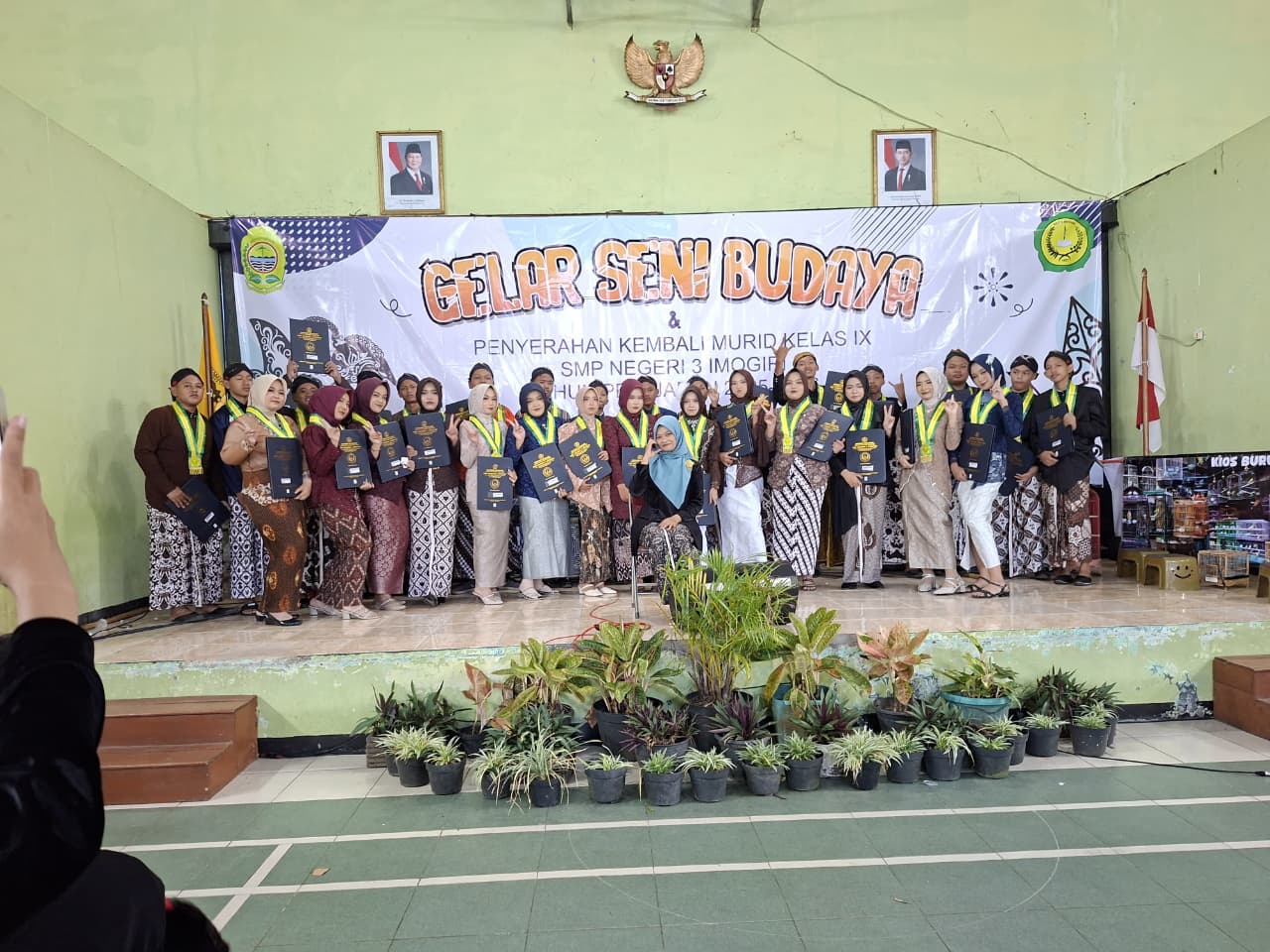 Wisuda Kelas IX C